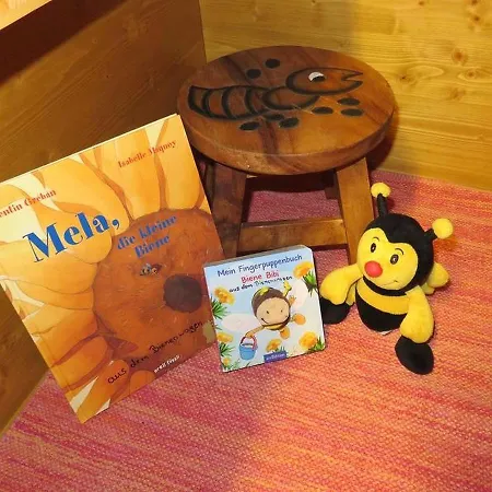 Appartement Bienenwagen Der Naturheilpraxis Melchger *